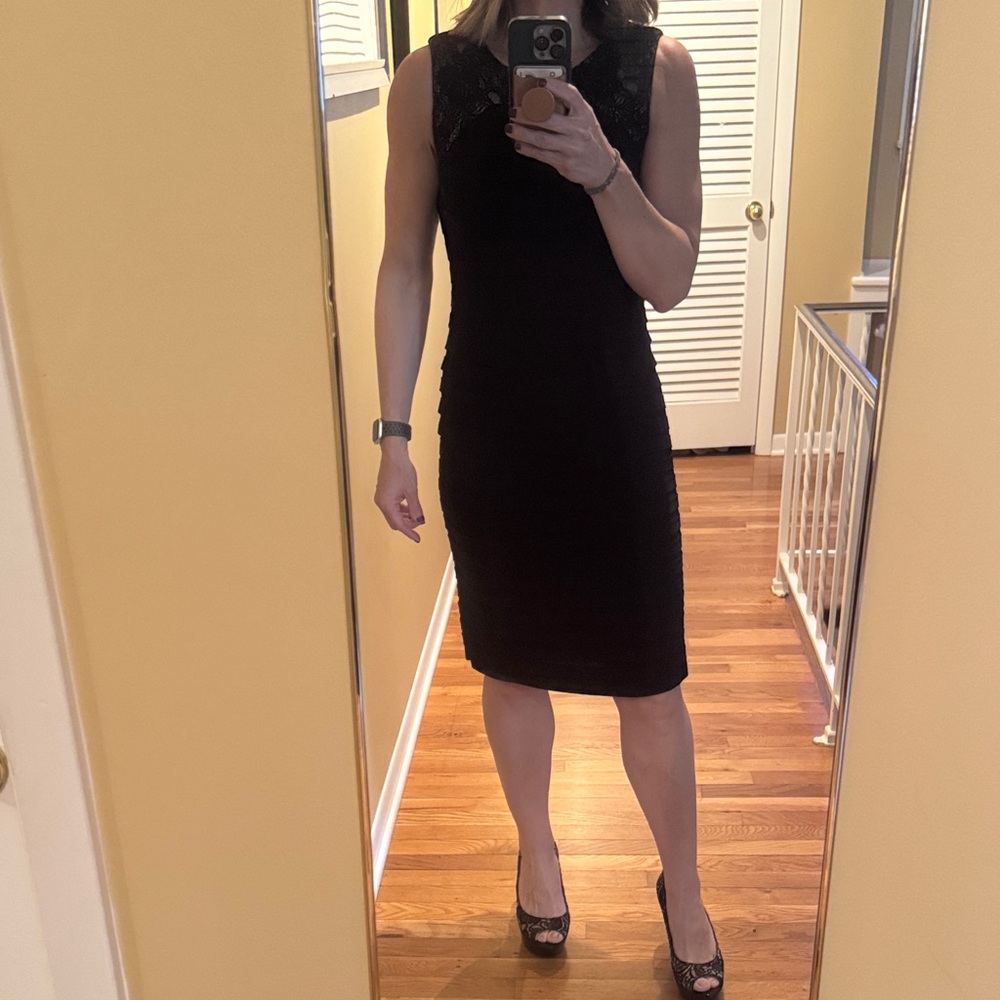 Adrianna Papell Black Sleeveless Midi Dress with Lace Accents Size 8
